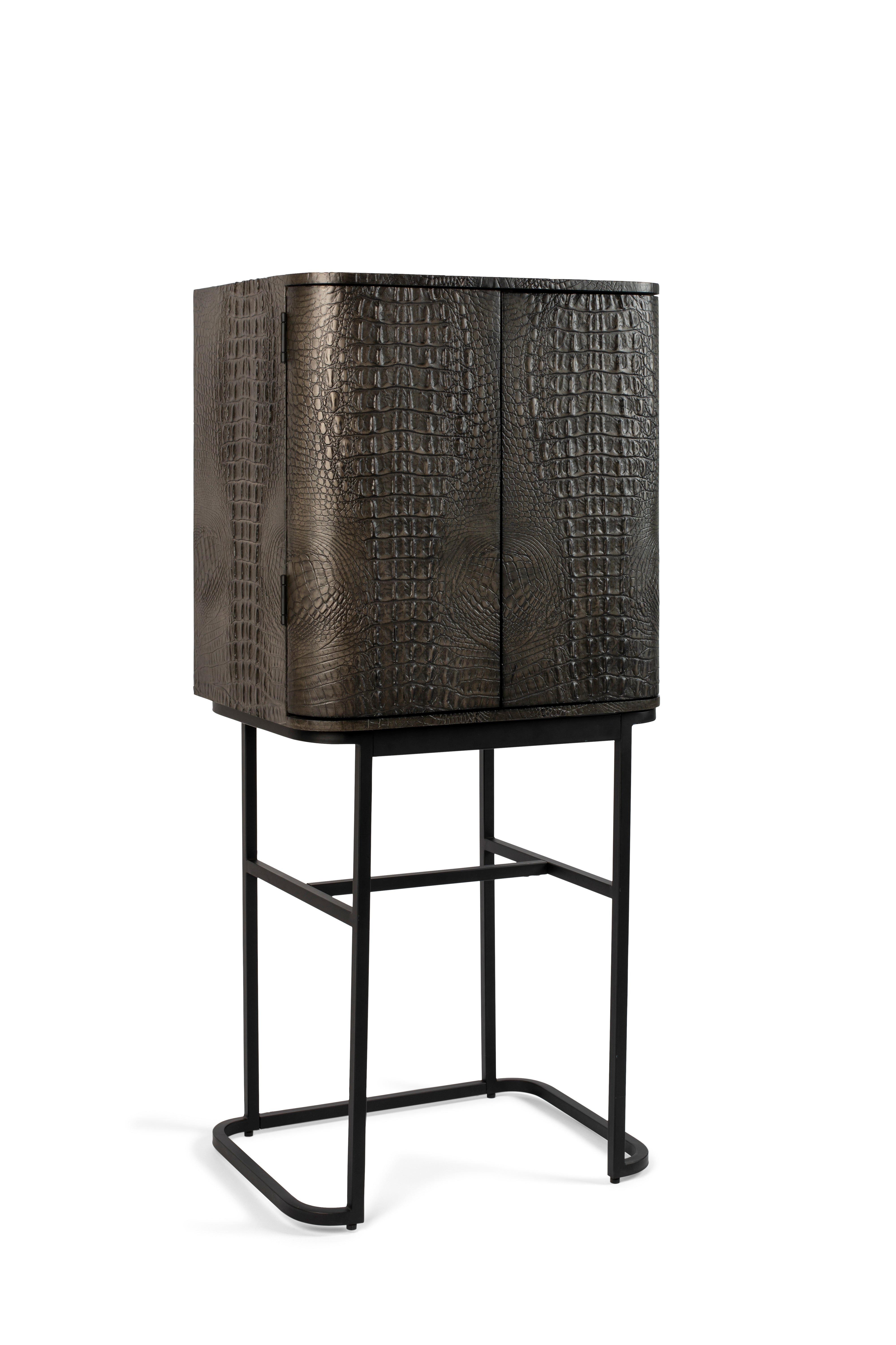 Bold Monkey Ava Morgana Crocodile Drinks Cabinet